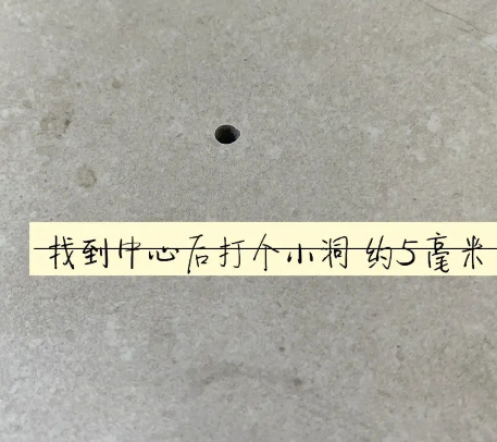 全椒瓷砖空鼓维修公司专业解答在瓷砖铺贴过程中，如果砂料搅拌不均匀，将会带来以下问题